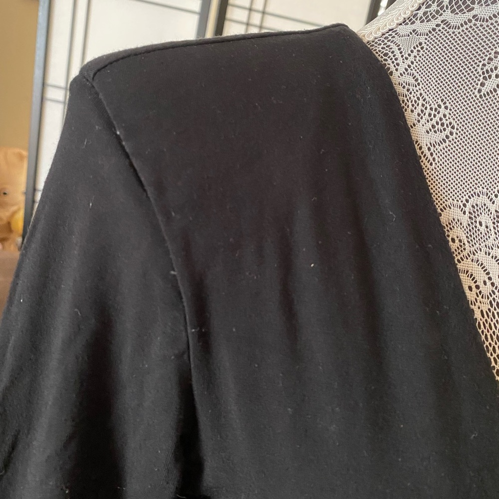COMPRESSION SHINE V-NECK BODYSUIT 🥰 - Picture 4 of 16